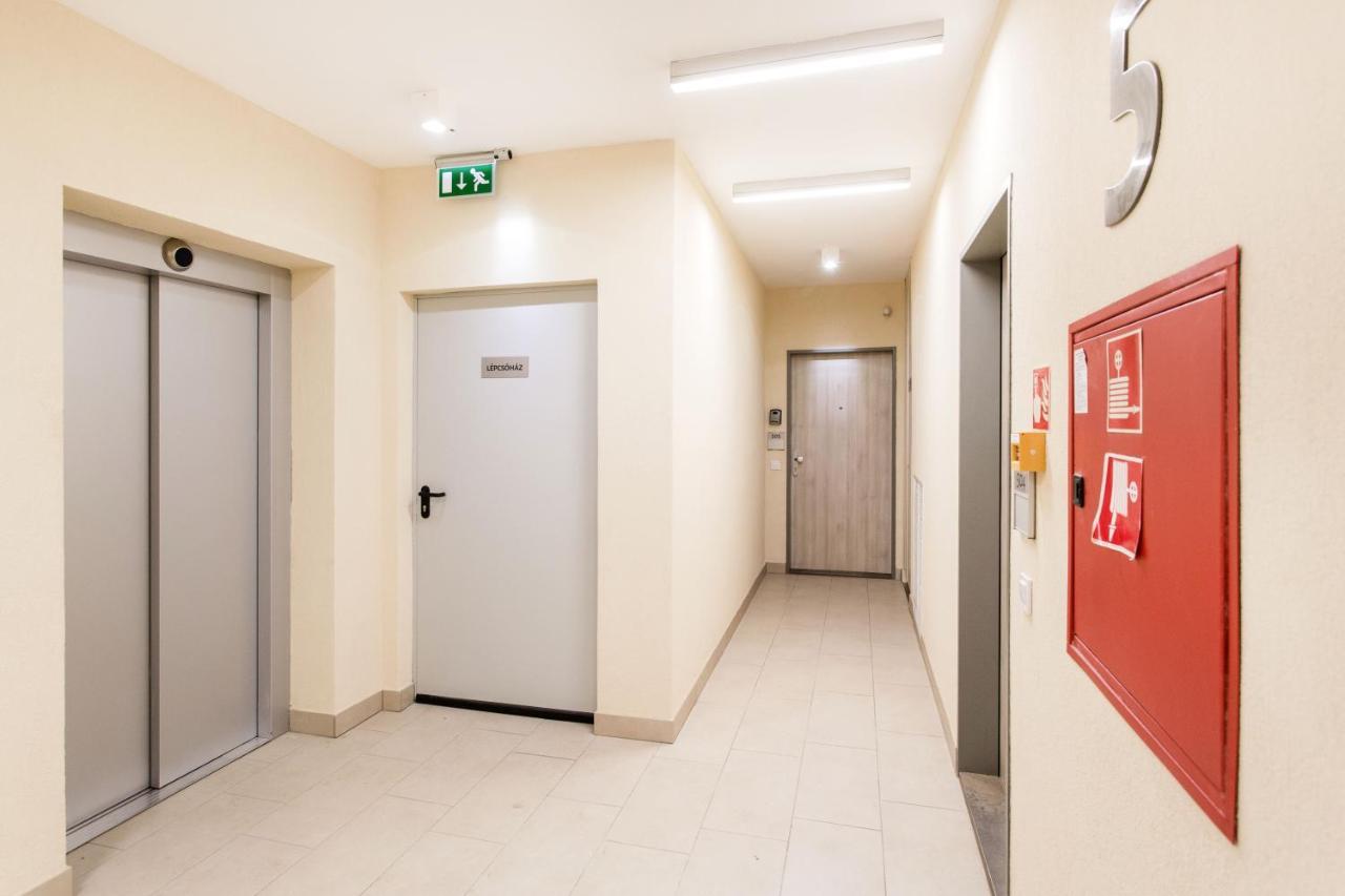 The Downtown Chill Apartment Budapest Ngoại thất bức ảnh