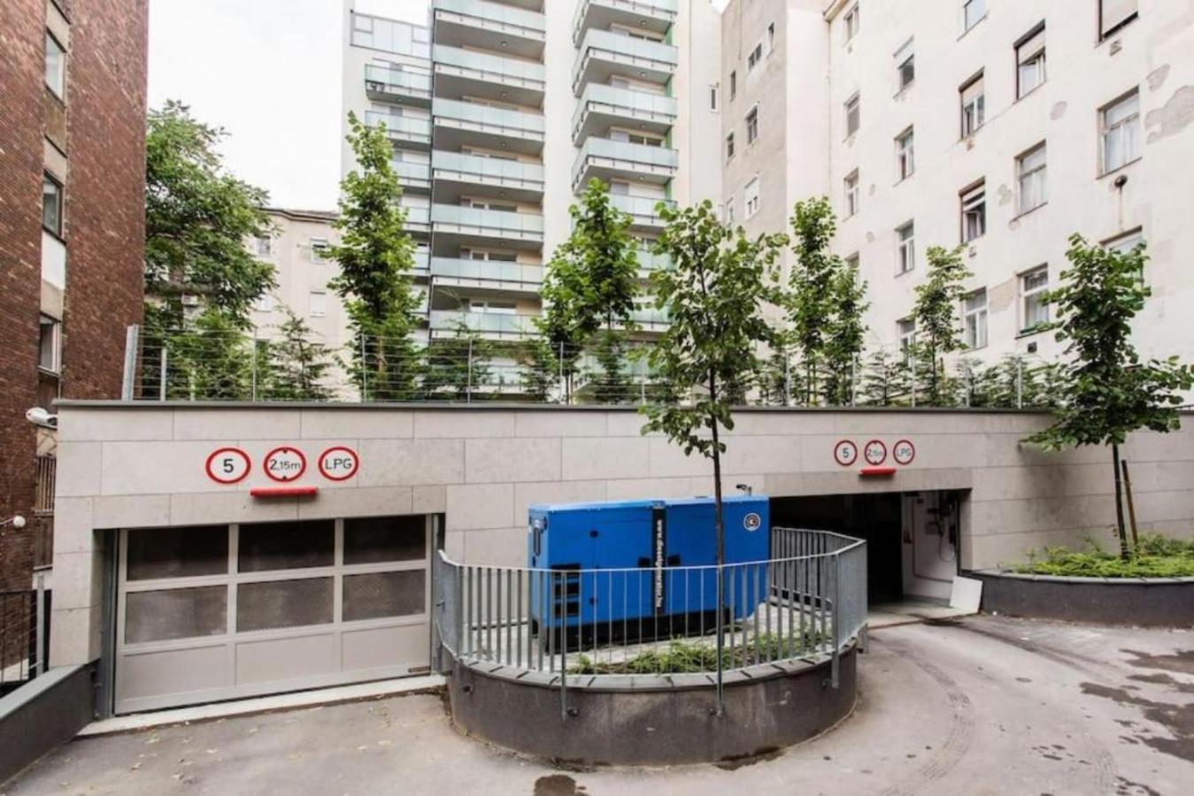 The Downtown Chill Apartment Budapest Ngoại thất bức ảnh
